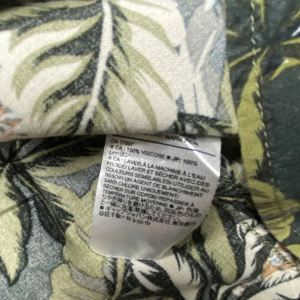 Banana Republic Shirt Men L Green Tiger Tropical Palm Camp Viscose Rayon Jungle